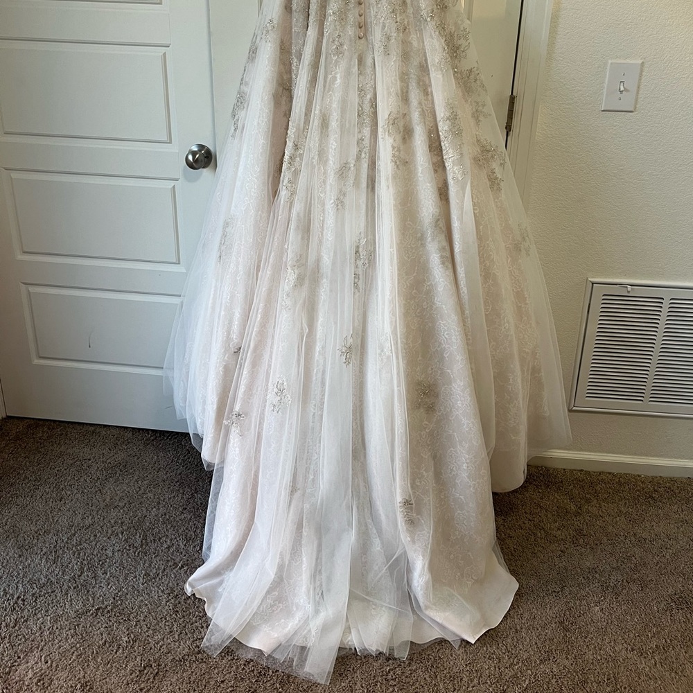 Size 6 Ivory Stella York Wedding Dress - Picture 8 of 14